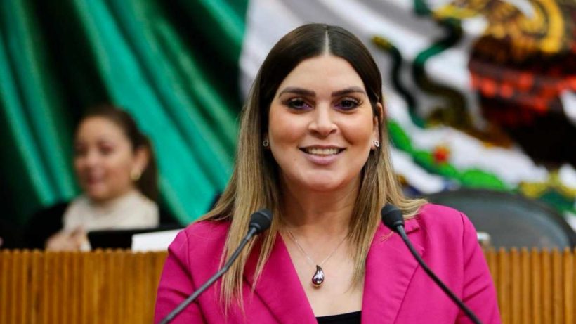 Ana González - Especies Políticas