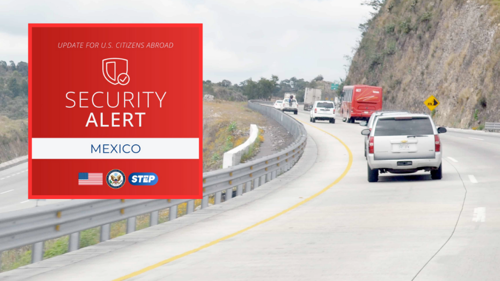 Autopista-a-laredo-asaltos-en-autopista-violencia-estados-unidos-nuevo-león