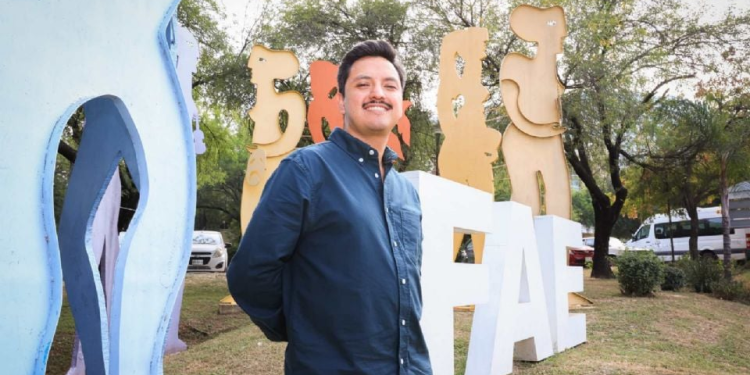 Triunfa-estudiante-de-uanl-danza-guillermo-arriaga-bellas-artes - Especies Políticas