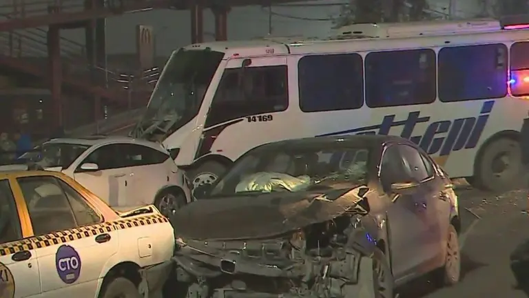 Image - Especies Políticas Choque-múltiple-garcía-33-lesionados