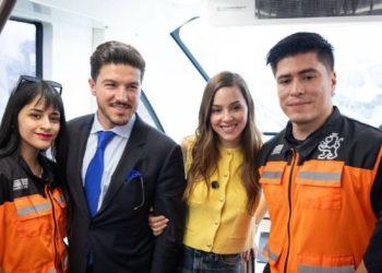 samuel-garcia-y-mariana-rodriguez-se-toman-foto-en-linea-6