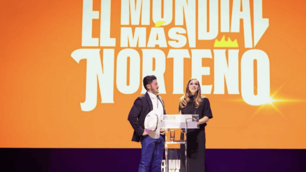 Samuel Pinta De Naranja La Macroplaza - Especies Políticas